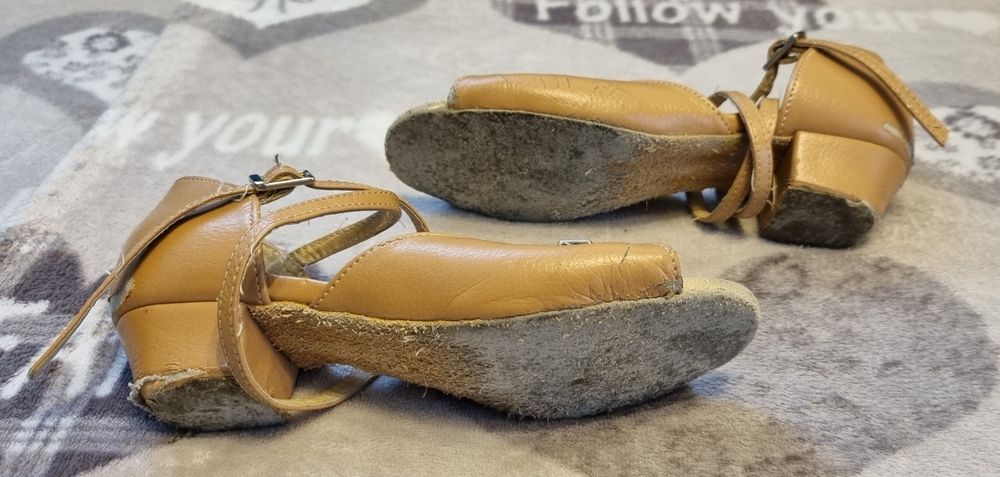 Buty taneczne dla dziewczynki Latin i Standard
