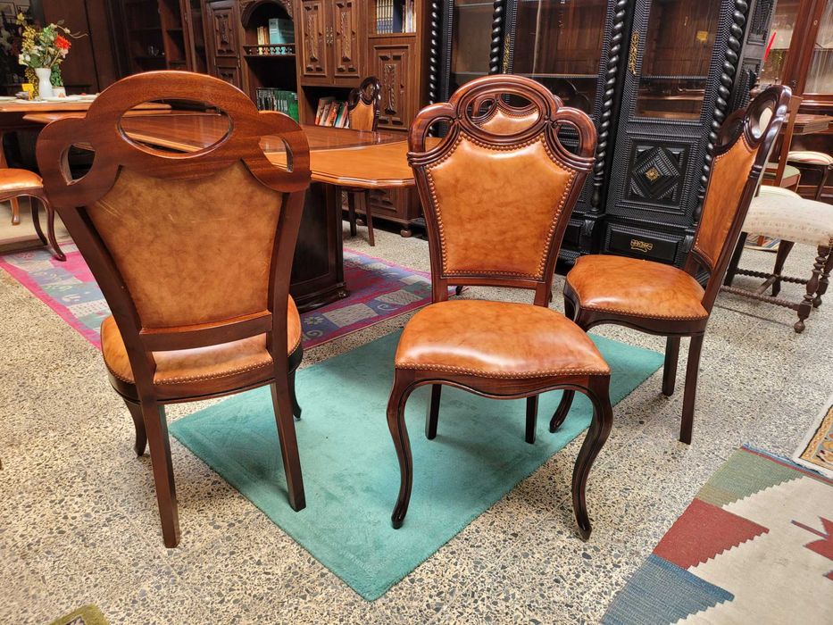 Cadeiras de sala - Quase como novas - Valor unitário