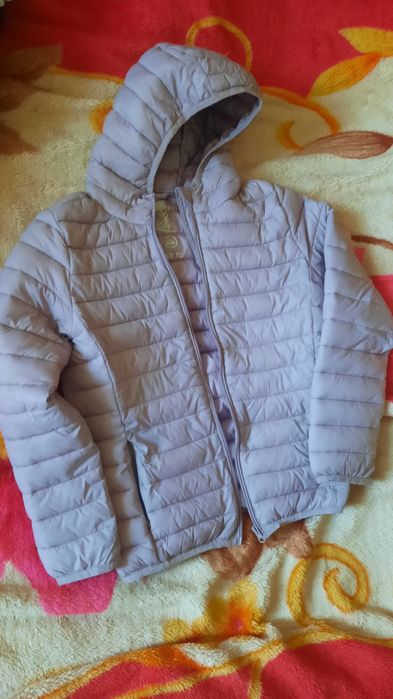 Продам дем. Куртку р.152см