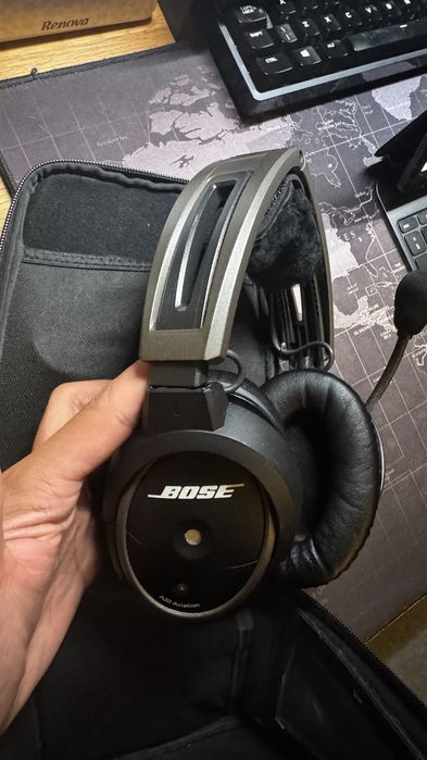 Headset de Aviação Bose A20 (Sem Bluetooth) + Esponjas Originais Semi-Novas