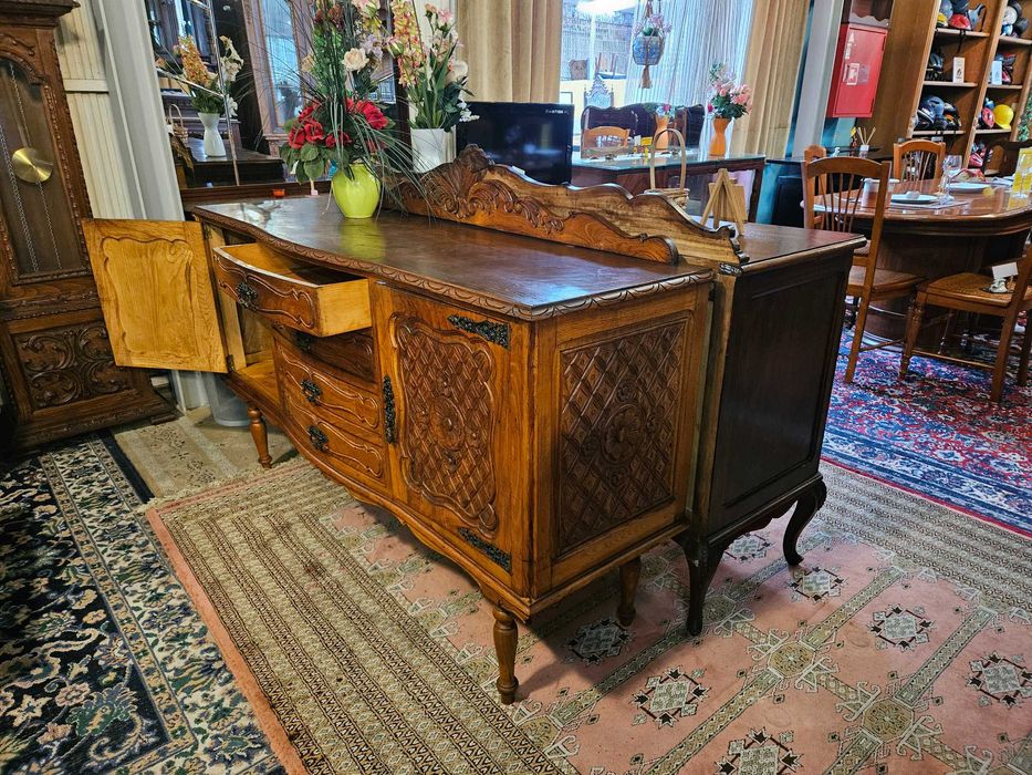 Aparador antigo em óptimo estado