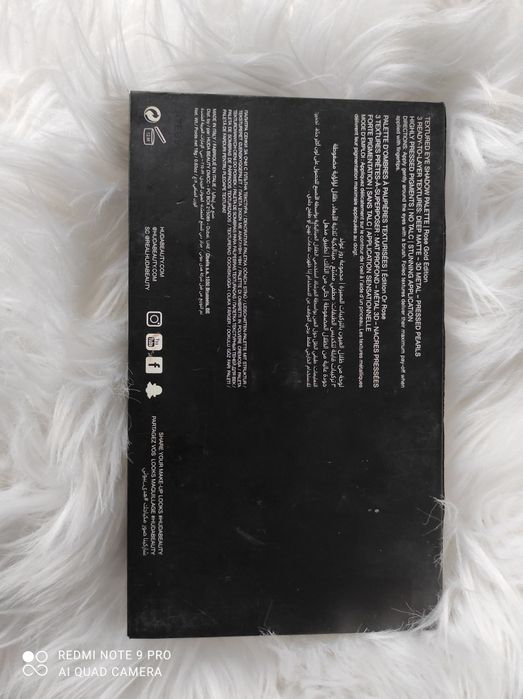 Paletka Huda Beauty rose gold