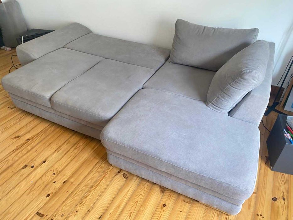 Sofá - cama com arrumação!