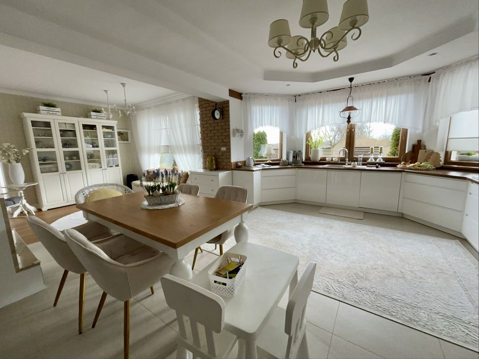 Dom pod Warszawą, w Aleksandrowie na sprzedaż