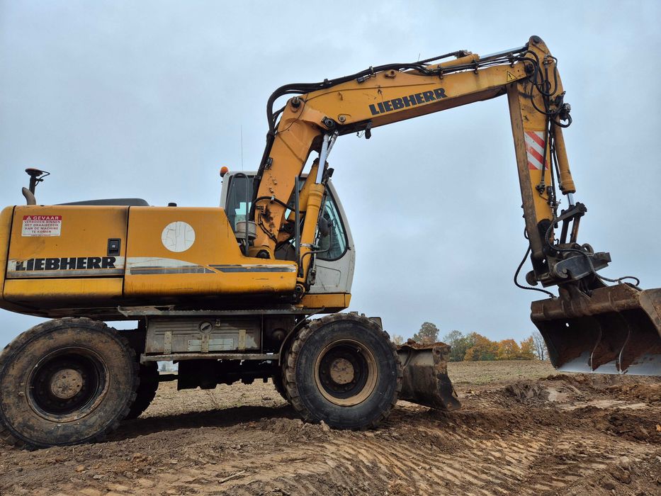 Koparka kolowa LIEBHERR 900C z system UniControl