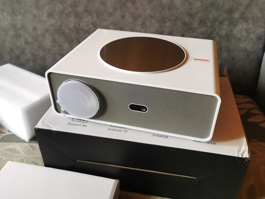 Проектор TouYinger Q11 Game Version 1920х1080 FullHD 700 Ansi