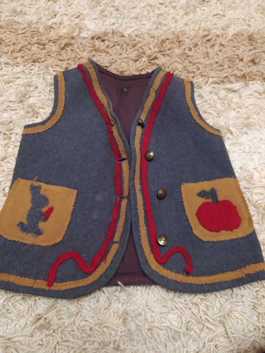 Дитячий теплий жилет