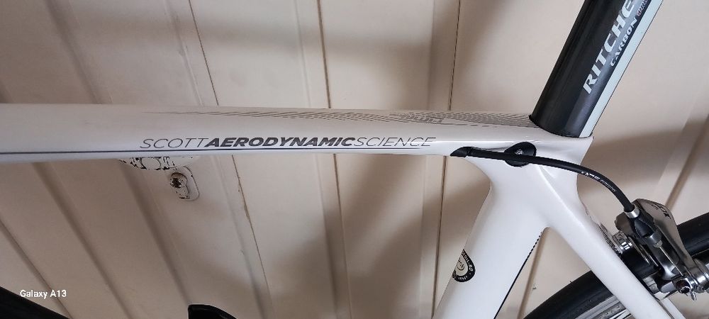Bicicleta estrada Scott Foil como nova - L