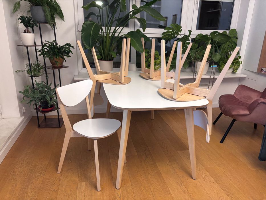 Nowoczesny stół + 4 krzesła