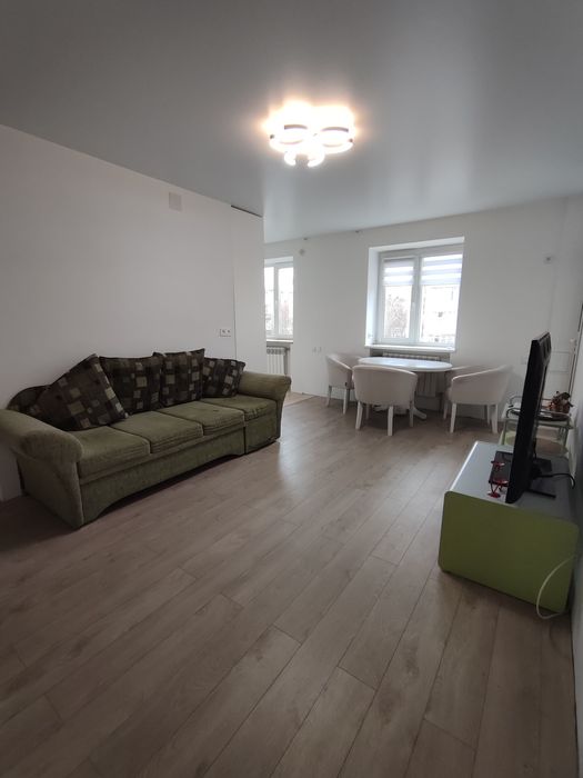 3-кімнатна квартира в центрі міста подобово