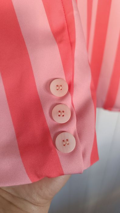 Blazer Inspiração "Zara "com uma gola subida de estilo mandarim. L/Xl. Novo com etiqueta