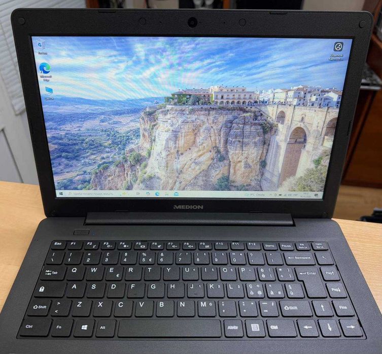Німецький ноутбук Medion Intel Core i3/8gb/SSD256gb(Оплача Частинами)