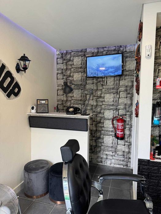 Loja de rua com 35 m2 - Almada