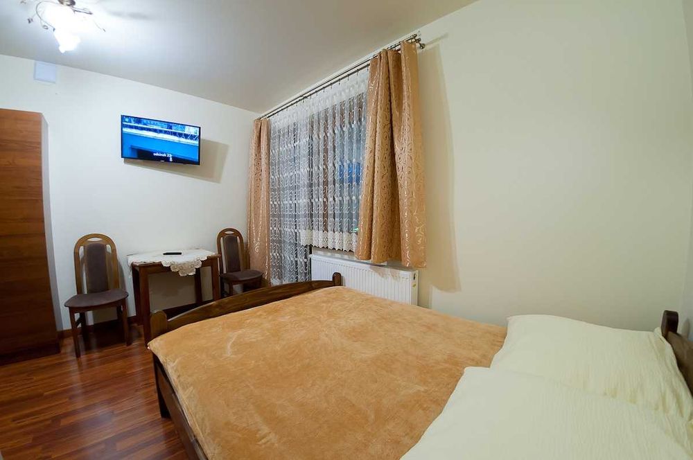 WILLA FOX Centrum , Wolne Pokoje , Noclegi , Apartamenty --- Wisła ---