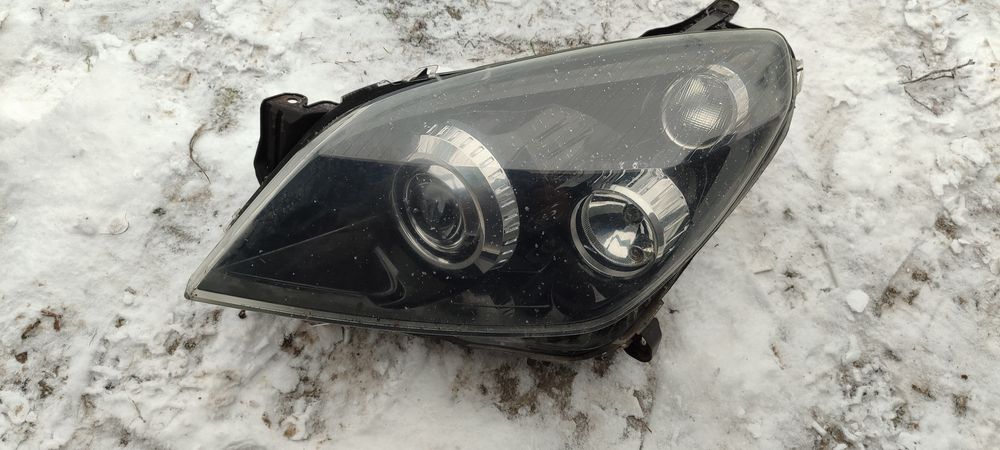 Opel astra фара с линзой