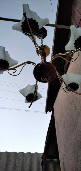 Люстра в залу на п'ять ламп