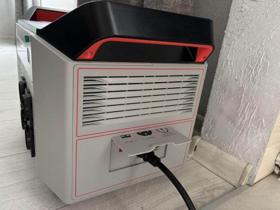 Зарядна станція на 2 кіловата