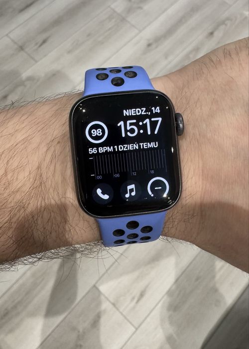 Apple Watch SE 40 mm GPS Nike