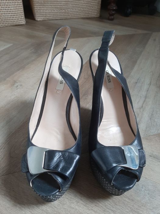 Compensados da Guess