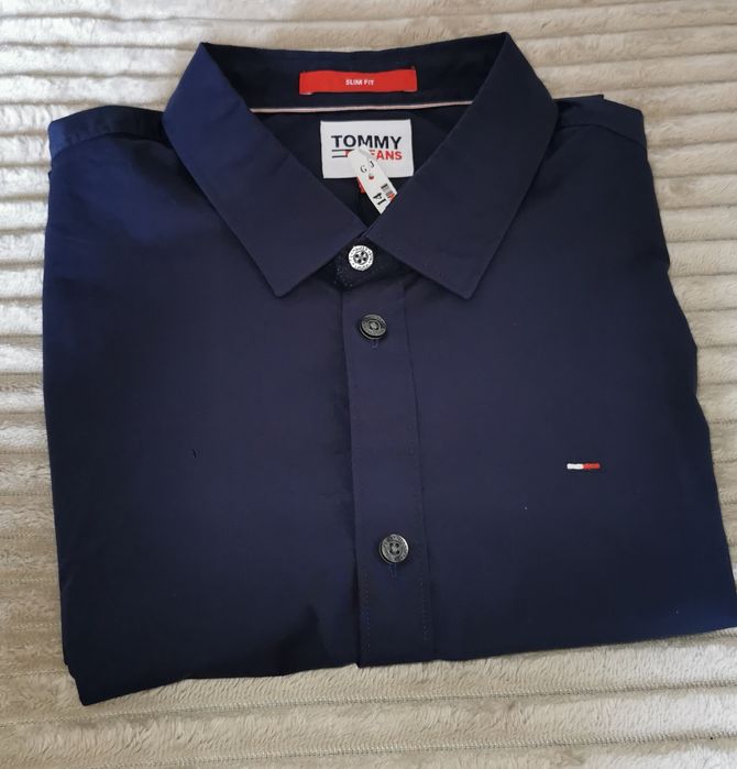 Tommy Jeans Slim Fit - L