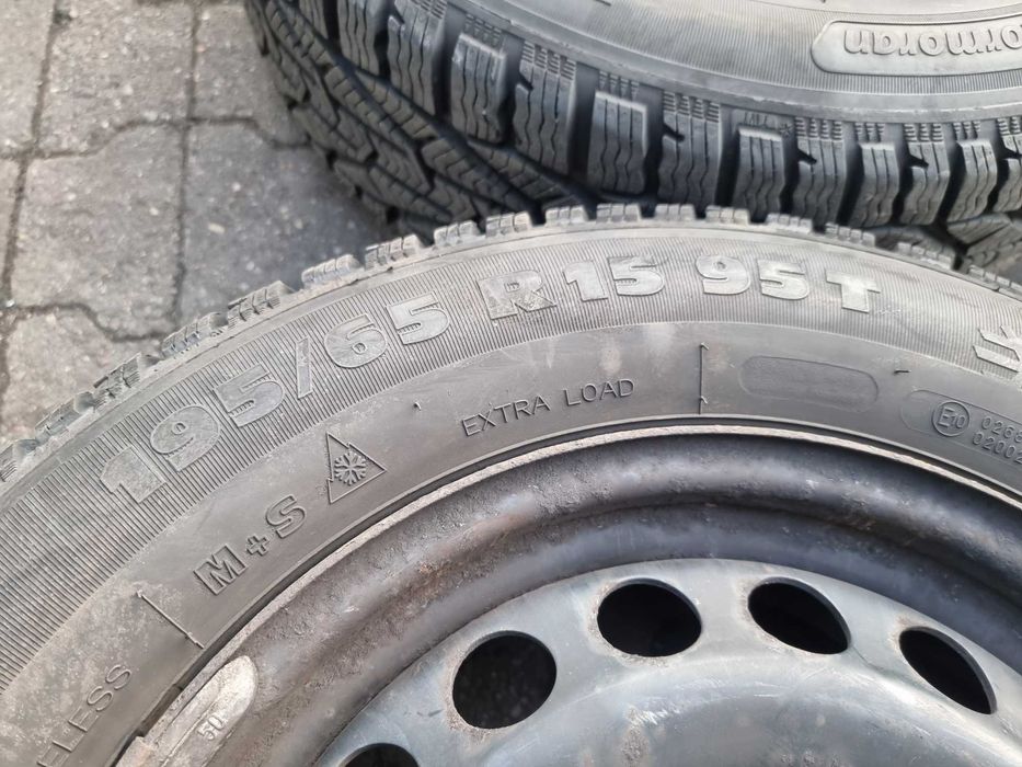 Opony zimowe 195/65/r15 4szt 8mm 2022r Kormoran