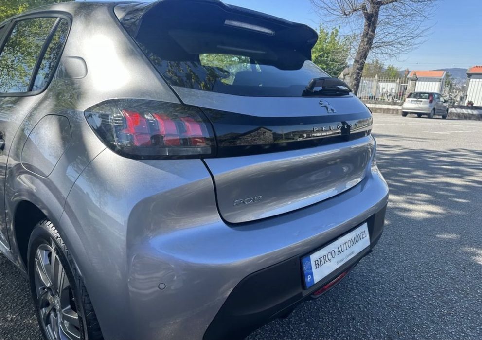 Peugeot 208 de 2022 automatico para alugar