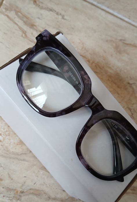 Окуляри для читання + 2.5 , Італійський дизайн
