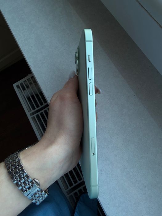 iPhone 15 plus 256 GB zielony