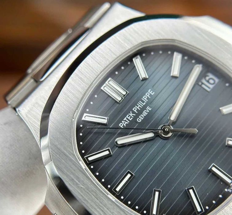 Мужские премиум часы Patek Philippe Nautilus Blue Dial