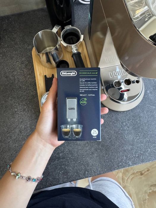 кавомашина DeLonghi EC 885 BG в ідеальному стані, на гарантії