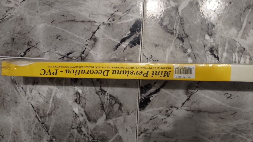 Store de pvc completamente novo