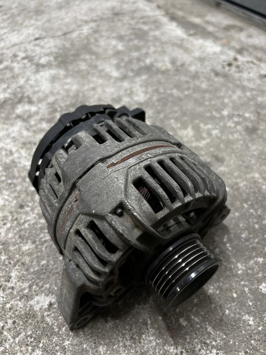 Alternator BOSCH 70A Skoda Fabia 1.4MPI VW POLO SEAT