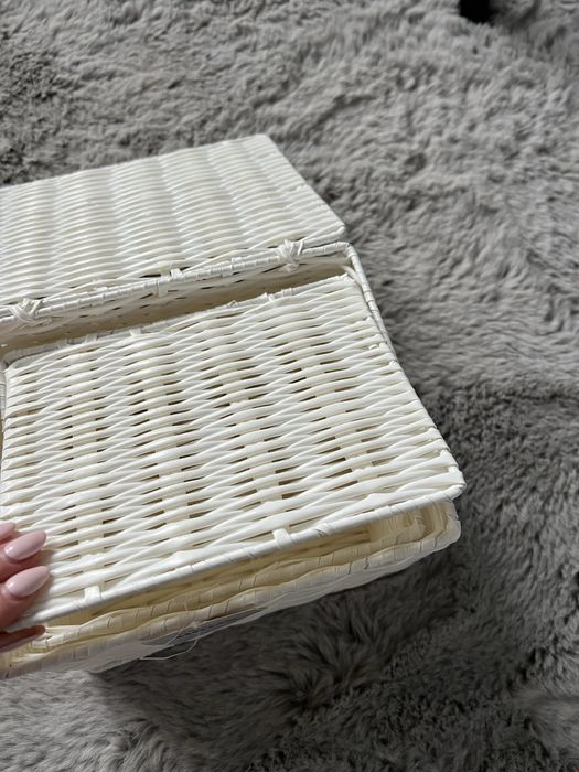 Дві плетені білі корзинки для ванни Pepco