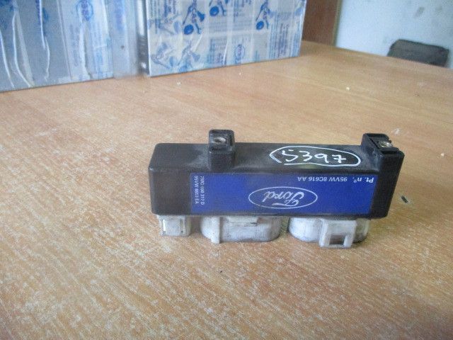 Botão / interruptor electromecânico / relé FORD Galaxy (CK)