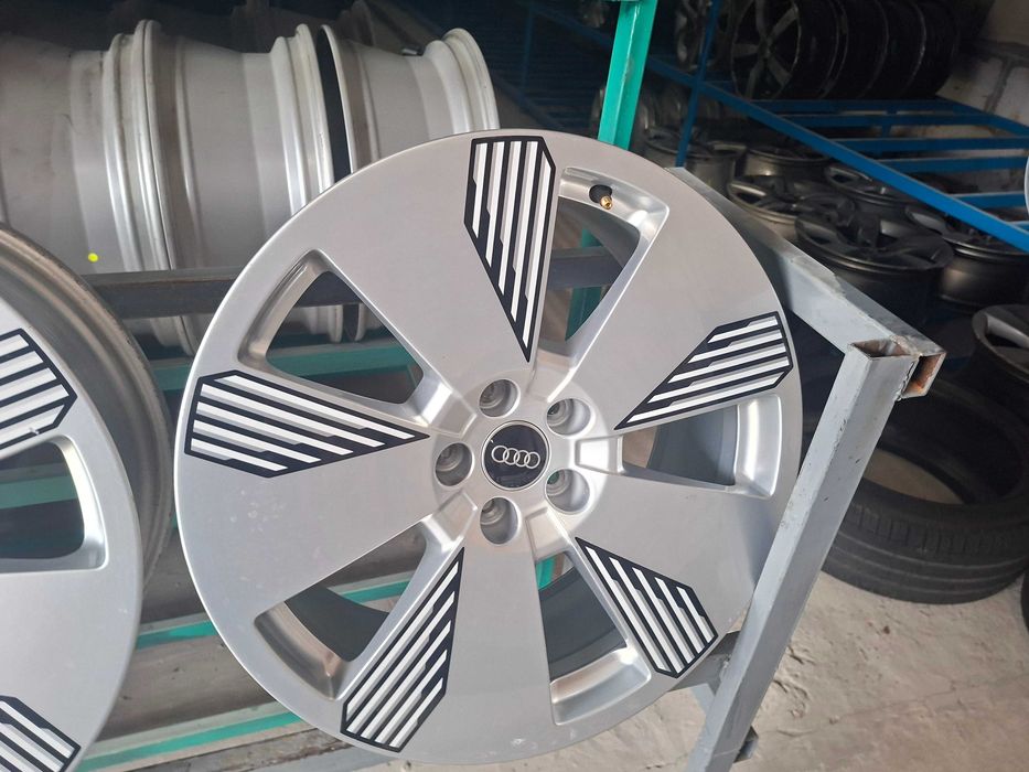 Диски Audi E-Tron 5/112 R19 8J ET34 .