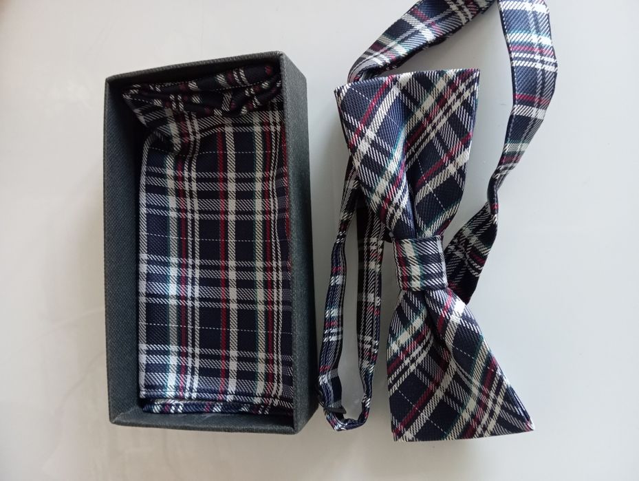 Muszka w kratkę Giacomo Conti