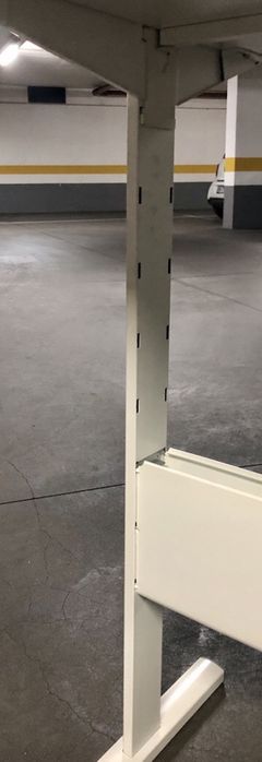 Estante vertical Ikea