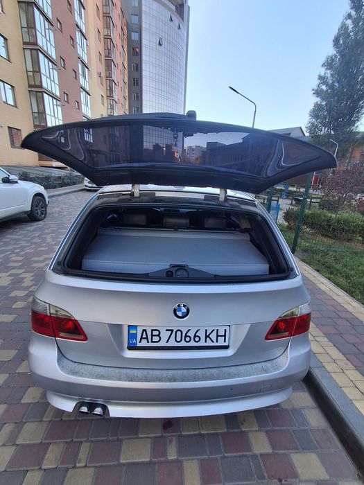 Продам  BMW  E61