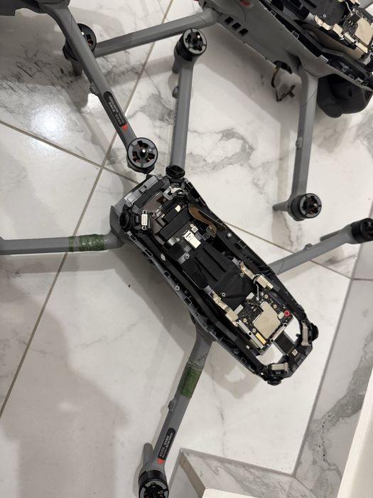 Matrice 4t розбір лучі ,корпус,материнки,підвіси