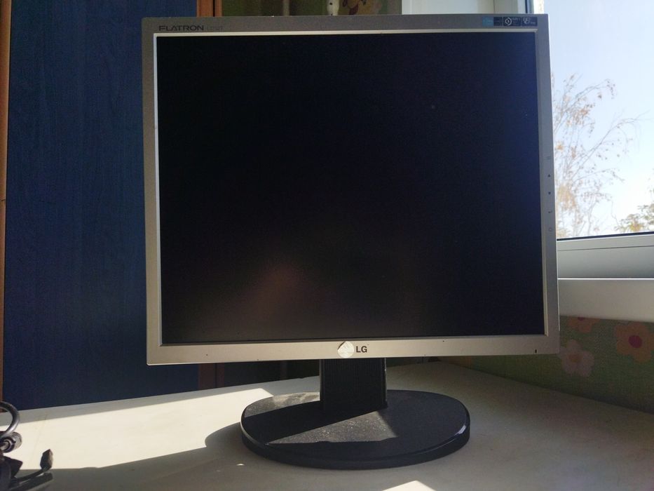 Монітор фірми LG