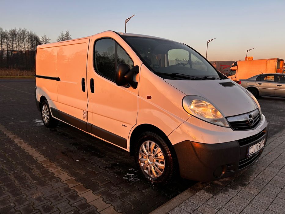 Opel Vivaro 2,0 Long Super Stan!!!