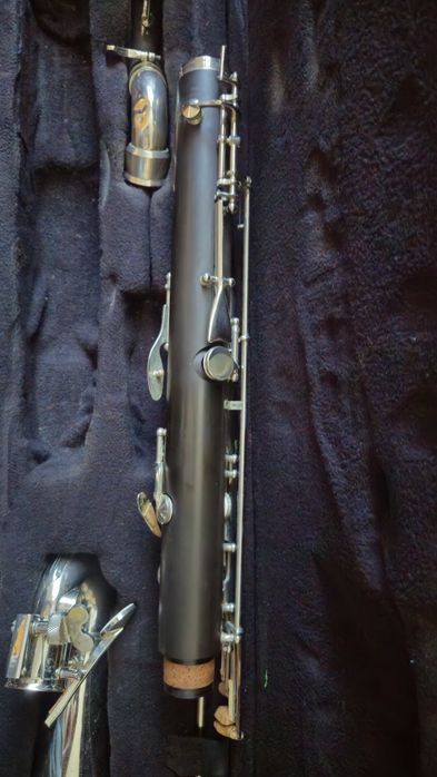 Clarinete Baixo Dó grave