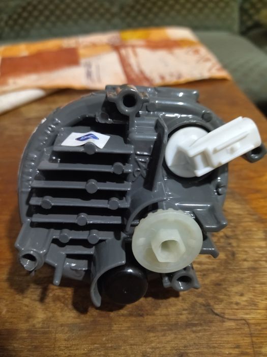 Продам противотуманнку левую новая Mazda cx- 3 cx-5