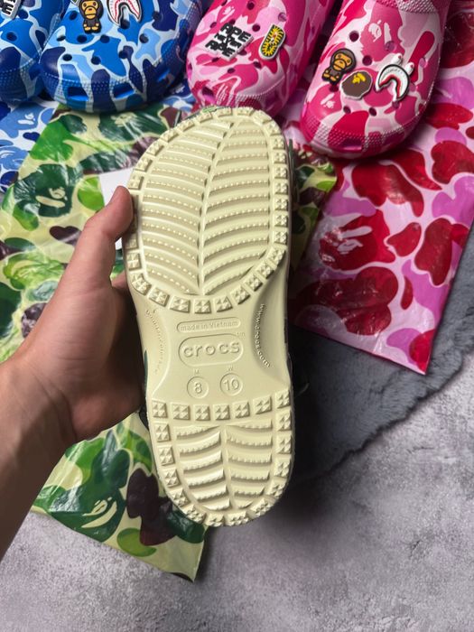 ‼️РОЗПРОДАЖ‼️ Крокси Crocs x BAPE сині зелені рожеві 38-45 Бейп