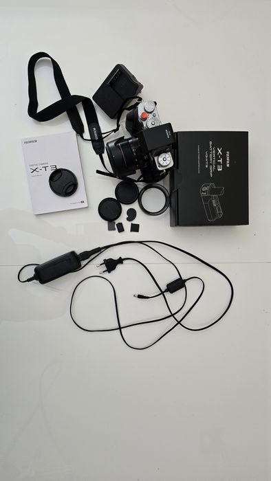 Fujifilm X-T3 Silver + XF 18-55 + Grip VG-XT3 + 3 baterie + EF-X8