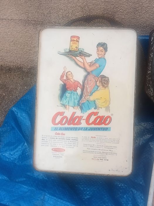 Lata Cola Cao e outros colecionáveis