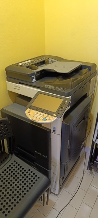 Máquina fotocopiadora profissional