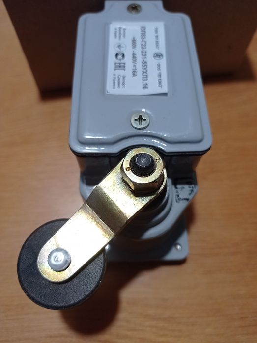 Выключатель концевой модель ВП83-Г23-231-55УХЛЗ.16