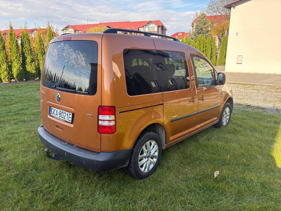 VW Caddy life automat DSG tdi Klima hak 2014 rok alufelgi