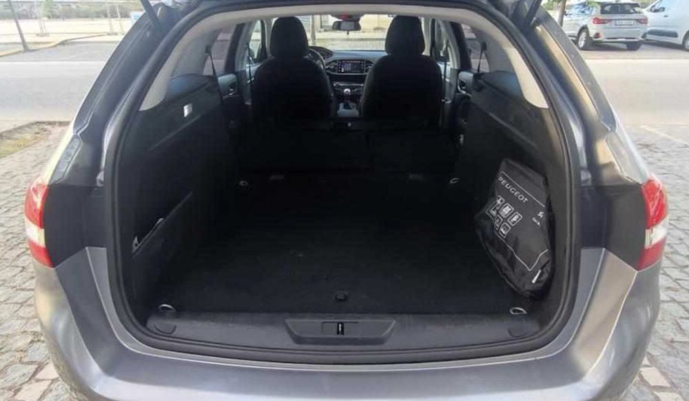 Peugeot 308 1.6 BlueHDI Cinza